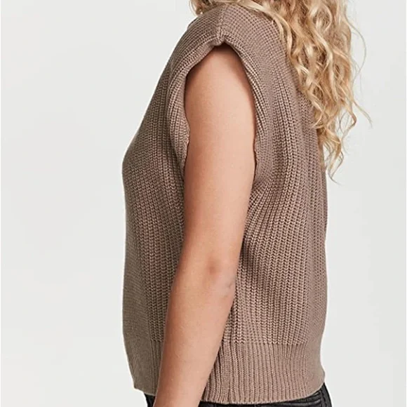 Himosyber size small taupe sweater vest - Picture 4 of 8